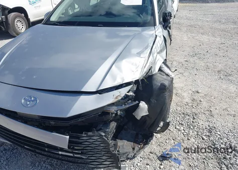 2025 Toyota Camry Le from USA, damaged, VIN 4T1DAACK3SU161760